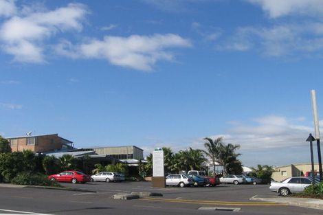 Photo of property in 17/162 Mokoia Road, Chatswood, Auckland, 0626