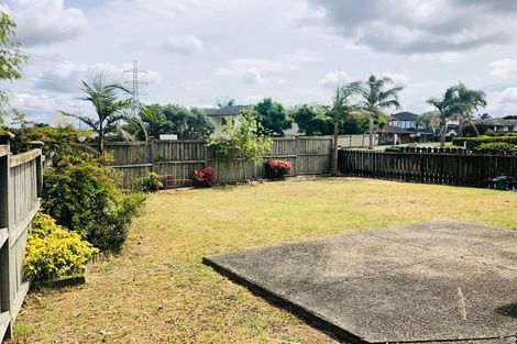 Photo of property in 219 Hill Road, The Gardens, Auckland, 2105