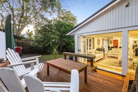 Photo of property in 1/14 Maritime Terrace, Birkenhead, Auckland, 0626