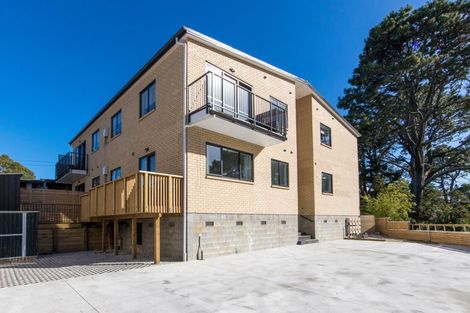 Photo of property in 7/14b Kaponga Crescent, New Lynn, Auckland, 0600