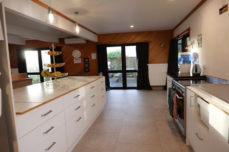 Photo of property in 21 Windsor Avenue, Waikanae, 5036