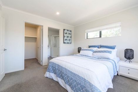 Photo of property in 1 Barwick Place, Stanmore Bay, Whangaparaoa, 0932