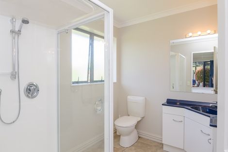 Photo of property in 10 Kenwyn Drive, Carterton, 5713