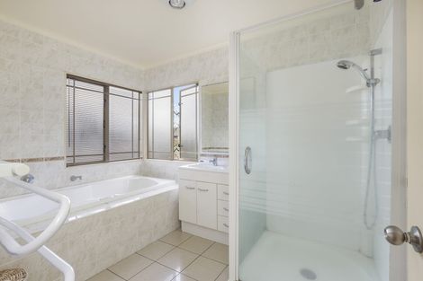 Photo of property in 25 Roderick Place, Rototuna, Hamilton, 3210