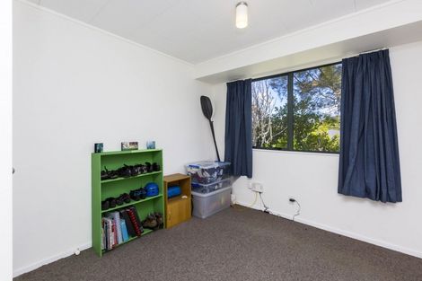 Photo of property in 13 Barberry Grove, Maungaraki, Lower Hutt, 5010