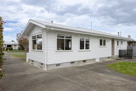 Photo of property in 18 Pembroke Street, Taradale, Napier, 4112