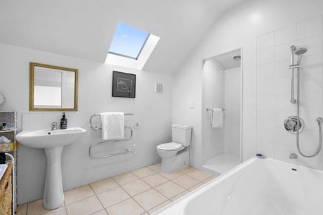 Photo of property in 29d Clare Street, Cambridge, 3434