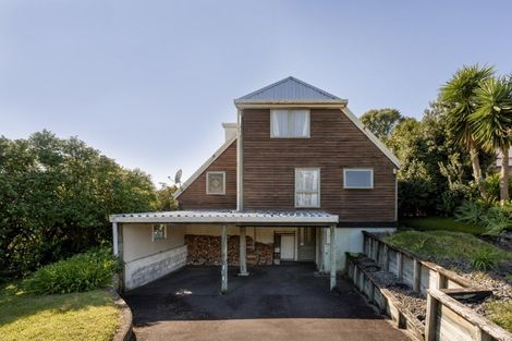 Photo of property in 54 Resolution Road, Welcome Bay, Tauranga, 3112