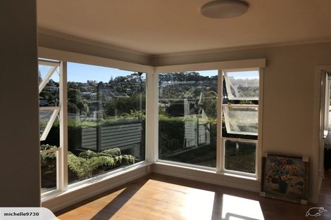 Photo of property in 44 Selwyn Crescent, Forrest Hill, Auckland, 0620