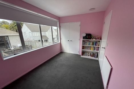 Photo of property in 14b Bracken Road, Newlands, Wellington, 6037