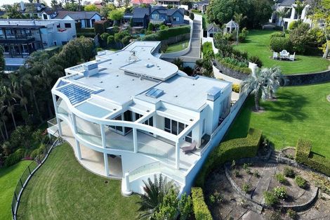 Photo of property in 10 Colleen Court, Cockle Bay, Auckland, 2014