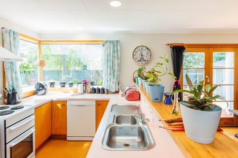 Photo of property in 27 Winchester Street, Awapuni, Palmerston North, 4412