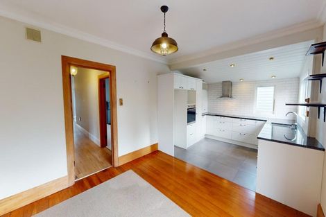 Photo of property in 11 Hereford Street, West End, Palmerston North, 4410