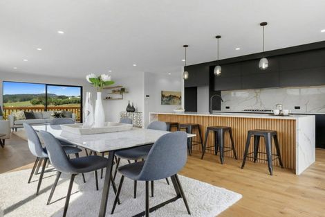 Photo of property in 27 Mahi Road, Helensville, 0800