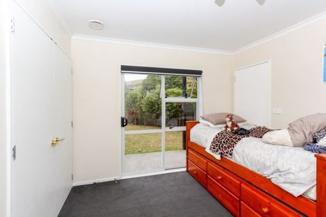 Photo of property in 7 Marchant Place, Westown, New Plymouth, 4310