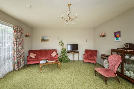 Photo of property in 2/6 Leonie Place, Aranui, Christchurch, 8061