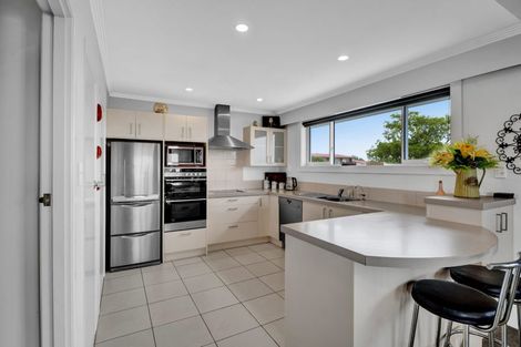 Photo of property in 47 Nevada Drive, Merrilands, New Plymouth, 4312