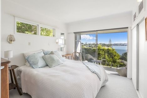 Photo of property in 79 De Luen Avenue, Tindalls Beach, Whangaparaoa, 0930