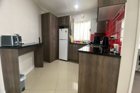 Photo of property in 53 Chatsworth Crescent, Pakuranga Heights, Auckland, 2010