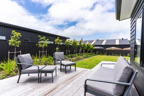 Photo of property in 37 William Gilbert Drive, Mangawhai, 0505