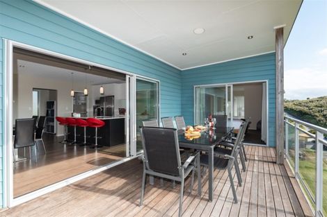 Photo of property in 11 Robertson Street, Russell, 0202