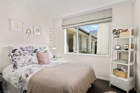 Photo of property in 24 Laly Haddon Place, Matakana, 0985