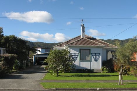 Photo of property in 5 Benge Crescent, Naenae, Lower Hutt, 5011