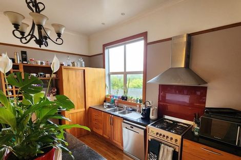 Photo of property in 196 North Street, West End, Timaru, 7910