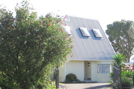 Photo of property in 8 Rotoma Rise, Clover Park, Auckland, 2019