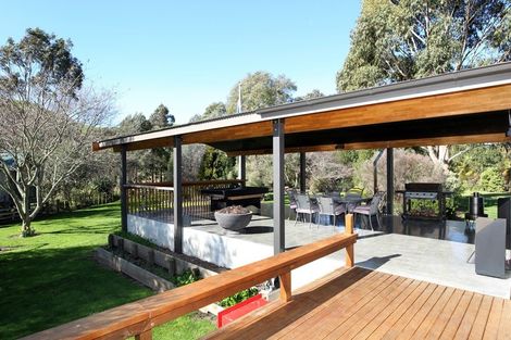 Photo of property in 688 Puketapu Road, Puketapu, Napier, 4183