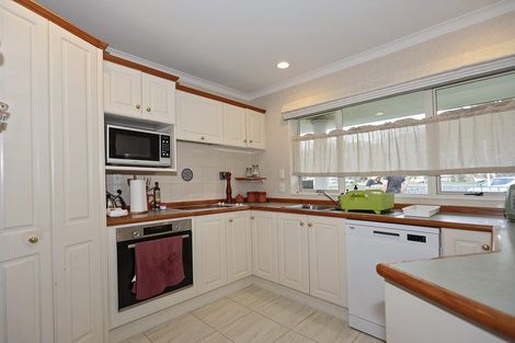 Photo of property in 63 Ngatai Road, Otumoetai, Tauranga, 3110