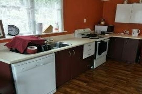 Photo of property in 104 Glenpark Avenue, Frankleigh Park, New Plymouth, 4310