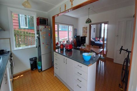 Photo of property in 10 Dawson Street, Berhampore, Wellington, 6023