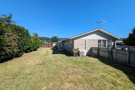 Photo of property in 6b Greenwood Place, Paraparaumu, 5032