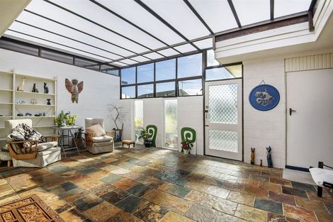 Photo of property in 2/178 Stapleford Crescent, Browns Bay, Auckland, 0630