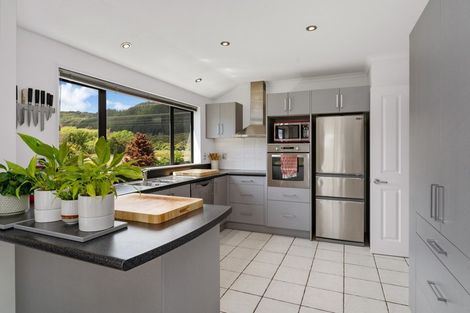Photo of property in 7 Lambert Way, Paraparaumu, 5032