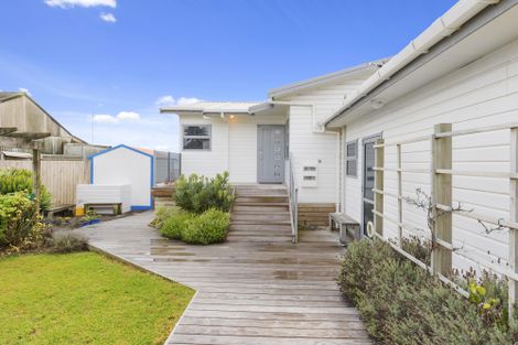 Photo of property in 355 Pukehina Parade, Pukehina, Te Puke, 3189