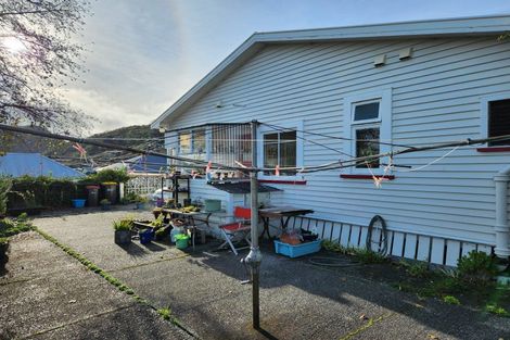 Photo of property in 84 Alexander Street, Greymouth, 7805