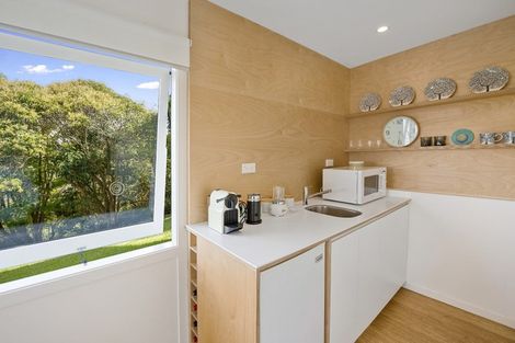 Photo of property in 30a Tizard Road, Birkenhead, Auckland, 0626