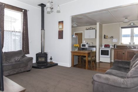 Photo of property in 13 Empire Street, Dannevirke, 4930