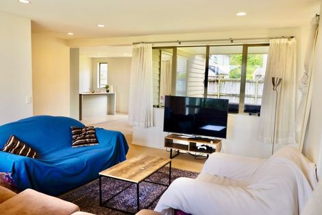 Photo of property in 43 Magma Crescent, Stonefields, Auckland, 1072