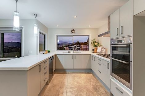 Photo of property in 17 Botany Lane, Whitby, Porirua, 5024