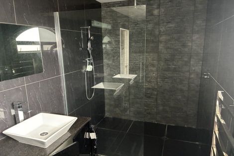 Photo of property in 4 The Enclave, Totara Heights, Auckland, 2105