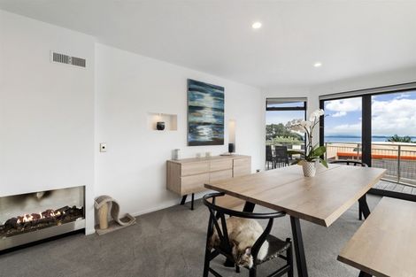 Photo of property in 18 Pacific Parade, Army Bay, Whangaparaoa, 0930