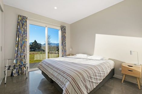 Photo of property in 23 Sapphire Spring Rise, Wanaka, 9305