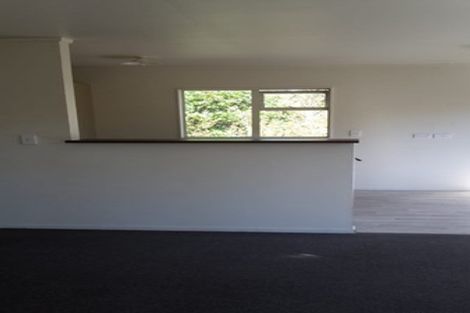 Photo of property in 11 West Harbour Drive, West Harbour, Auckland, 0618