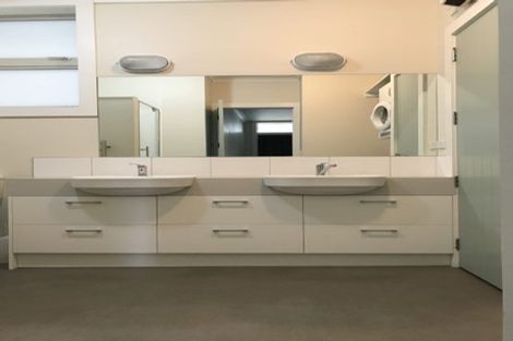 Photo of property in 7 Oriental Terrace, Oriental Bay, Wellington, 6011