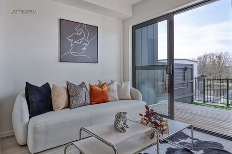 Photo of property in 11/13 Grove Lane, Pakuranga, Auckland, 2010