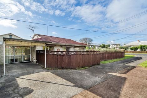 Photo of property in 2/32 Opaheke Road, Papakura, 2110