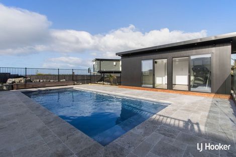 Photo of property in 33 The Crescent, Waihi Beach, 3611